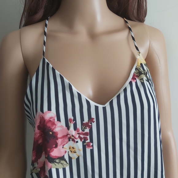 NWT Style Rack vertical stripes navy blue white floral top racerback - Picture 2 of 12
